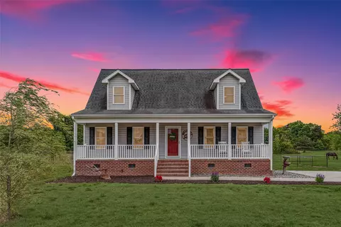 5230 Gum Fork Rd, Gloucester, VA 23061