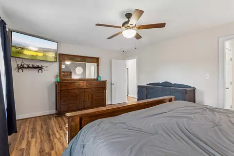 Bedroom - 5230 Gum Fork Rd, Gloucester, VA 23061 photo 3 of 10