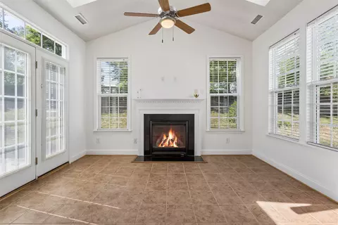 Living - 4232 Old Lock Rd, Williamsburg, VA 23188 photo 6 of 8