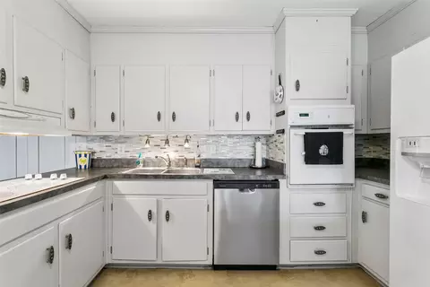 Kitchen - 1709 Beach Rd, Hampton, VA 23664 photo 3 of 5