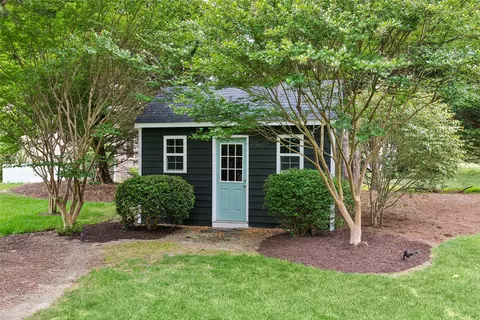 Exterior - 2421 Burnwether Ln, Williamsburg, VA 23185 photo 10 of 12