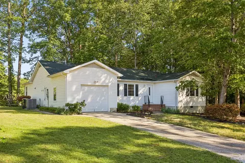 118 Indiana Ln, Williamsburg, VA 23188