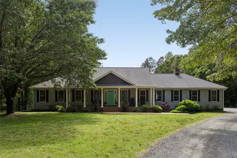 7440 Airport Rd, Quinton, VA 23141