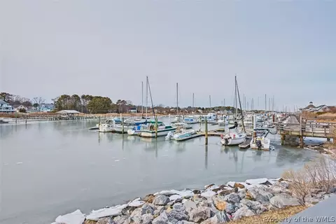 1040 Porte Harbour Arch, Hampton, VA 23664