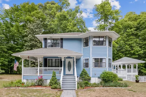 213 Elfwood Ln, Surry, VA 23883