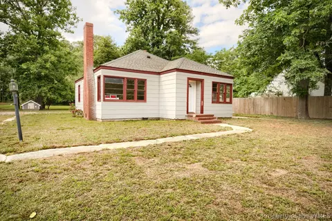 19100 Eltham Rd, West Point, VA 23181