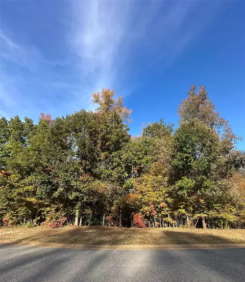 176 Nottinghamshire, Williamsburg, VA 23188