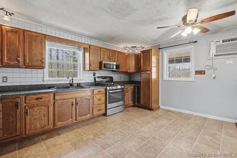 Kitchen - 9937 Bacons Ln, Gloucester, VA 23061 photo 2 of 5