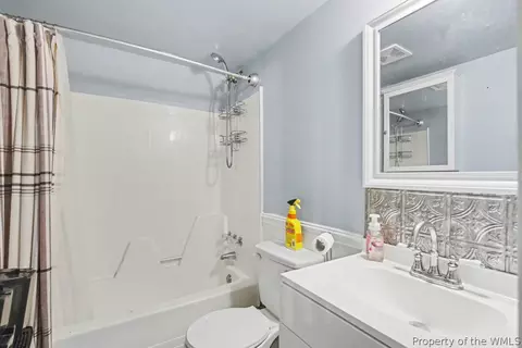 Bath - 9937 Bacons Ln, Gloucester, VA 23061 photo 2 of 4