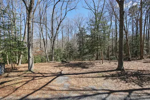 Exterior - 9937 Bacons Ln, Gloucester, VA 23061 photo 9 of 12