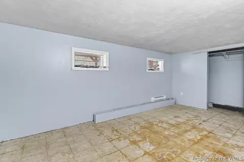 Bedroom - 9937 Bacons Ln, Gloucester, VA 23061 photo 3 of 6