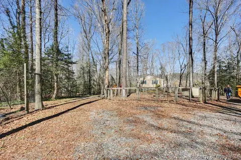 Exterior - 9937 Bacons Ln, Gloucester, VA 23061 photo 12 of 12