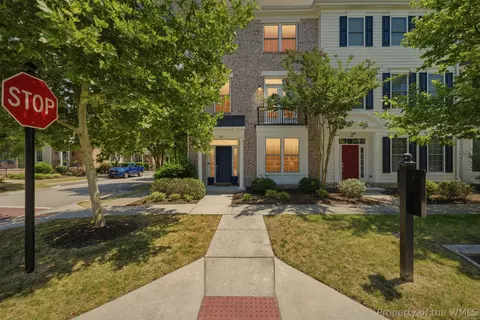 120 Peyton Randolph Dr, Yorktown, VA 23692
