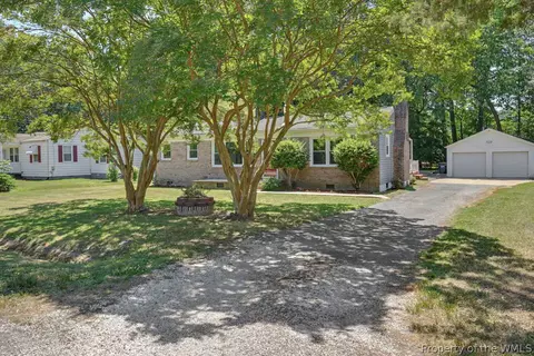 Exterior - 105 2nd St, Yorktown, VA 23692 photo 1 of 4