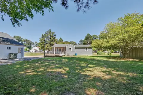 Exterior - 105 2nd St, Yorktown, VA 23692 photo 4 of 4