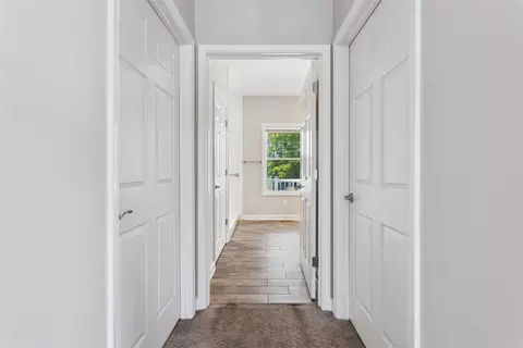 Entry Way - 544 River St, Hampton, VA 23669 photo 3 of 7