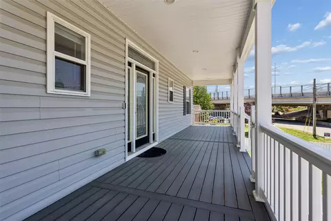 Exterior - 544 River St, Hampton, VA 23669 photo 4 of 8