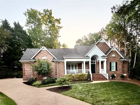 121 Blacklake, Williamsburg, VA 23188