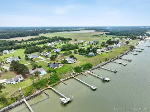 481 Jackson Dr, Deltaville, VA 23043