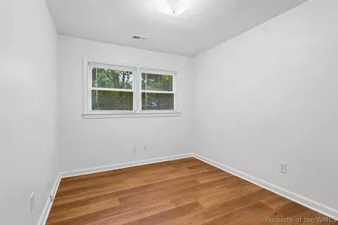 Bedroom - 1 Westbrook Dr, Hampton, VA 23666 photo 2 of 6