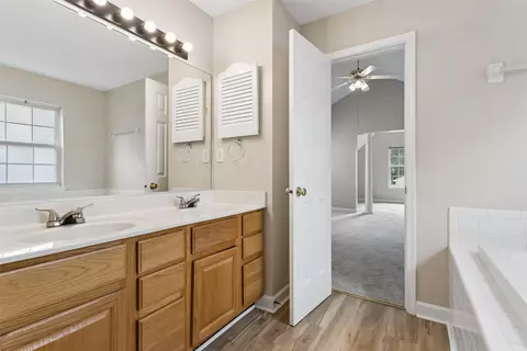 Entry Way - 27 Wills Way, Hampton, VA 23666 photo 5 of 5