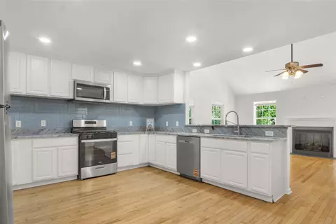 Kitchen - 302 Lasalle Ave, Hampton, VA 23661 photo 2 of 2