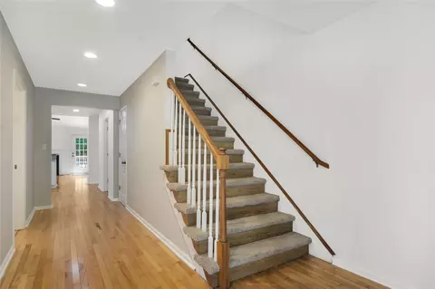 Entry Way - 302 Lasalle Ave, Hampton, VA 23661 photo 3 of 4