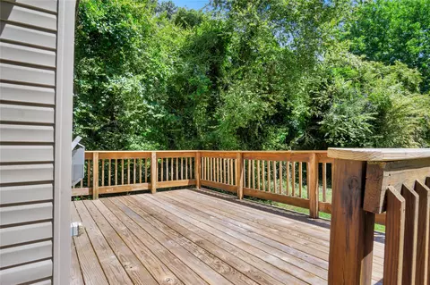 Exterior - 302 Lasalle Ave, Hampton, VA 23661 photo 2 of 10
