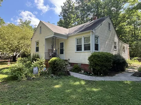 3235 Layfield Dr, Providence Forge, VA 23140