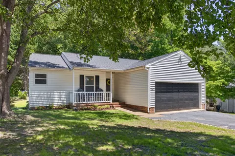 3305 Pinecrest Cir, Toano, VA 23168