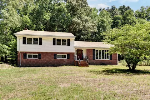 9220 Minnetree Hill Rd, Providence Forge, VA 23140
