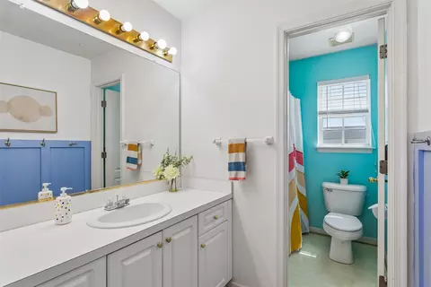 Bath - 40 Sherry Dell Dr, Hampton, VA 23666 photo 5 of 7