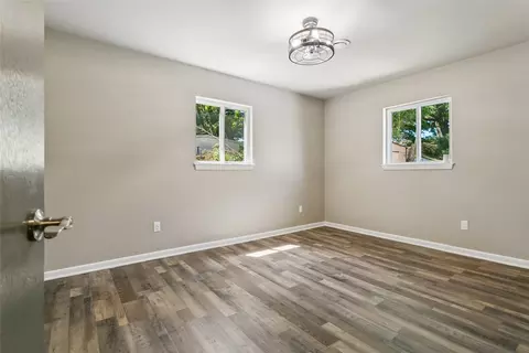 Bedroom - 4713 Threechopt Rd, Hampton, VA 23666 photo 7 of 9