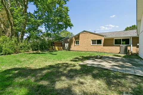 Exterior - 4713 Threechopt Rd, Hampton, VA 23666 photo 5 of 7
