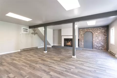 Living - 4713 Threechopt Rd, Hampton, VA 23666 photo 6 of 8