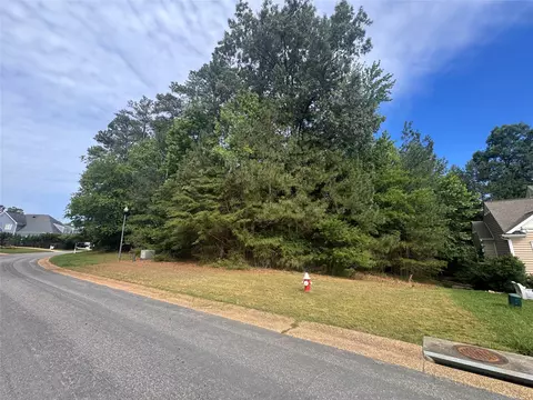 9915 E Cork Rd, Toano, VA 23168