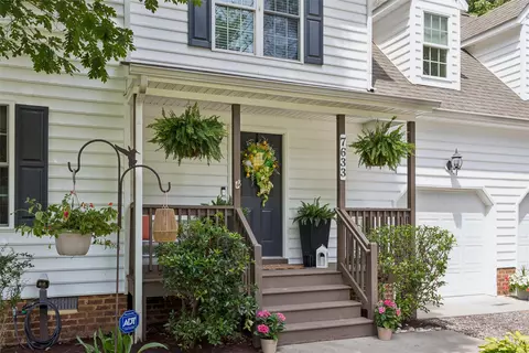 7633 Beechwood Dr, Lanexa, VA 23089