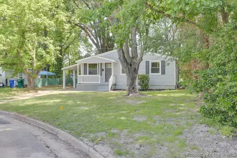 1014 E Russell Ct, Newport News, VA 23605