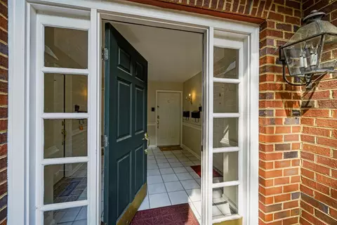 Entry Way - 237 Woodmere Dr #C, Williamsburg, VA 23185 photo 2 of 8