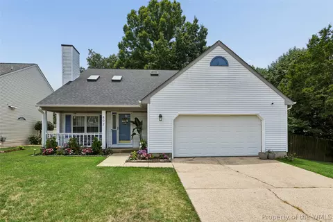 802 Thimbleby Dr, Newport News, VA 23608