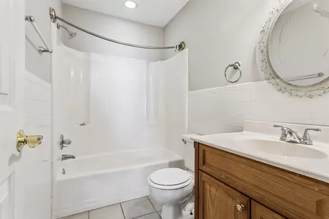 Bath - 53 Treasure Ky, Hampton, VA 23666 photo 2 of 2