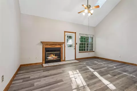 Living - 53 Treasure Ky, Hampton, VA 23666 photo 2 of 7