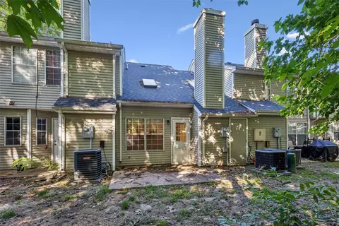 Exterior - 53 Treasure Ky, Hampton, VA 23666 photo 4 of 6