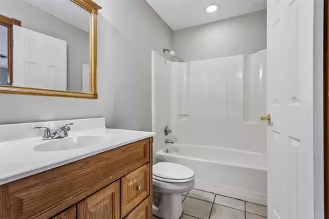 Bath - 53 Treasure Ky, Hampton, VA 23666 photo 1 of 2