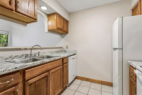 Kitchen - 53 Treasure Ky, Hampton, VA 23666 photo 3 of 4