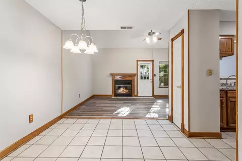 Living - 53 Treasure Ky, Hampton, VA 23666 photo 1 of 7