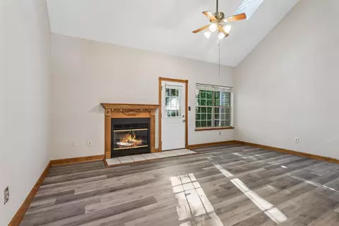 Living - 53 Treasure Ky, Hampton, VA 23666 photo 2 of 7