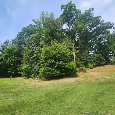 2940 Leatherleaf Dr, Toano, VA 23168