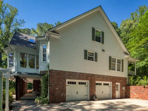 Exterior - 11688 River Crest Dr, Gloucester, VA 23061 photo 15 of 23