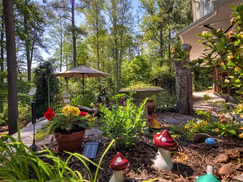 Exterior - 11688 River Crest Dr, Gloucester, VA 23061 photo 9 of 23